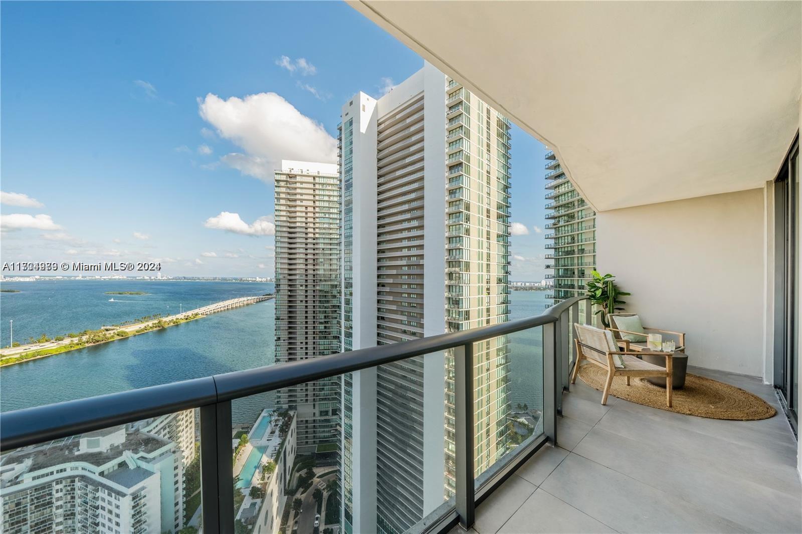 PARAISO BAYVIEWS CONDO - Residential