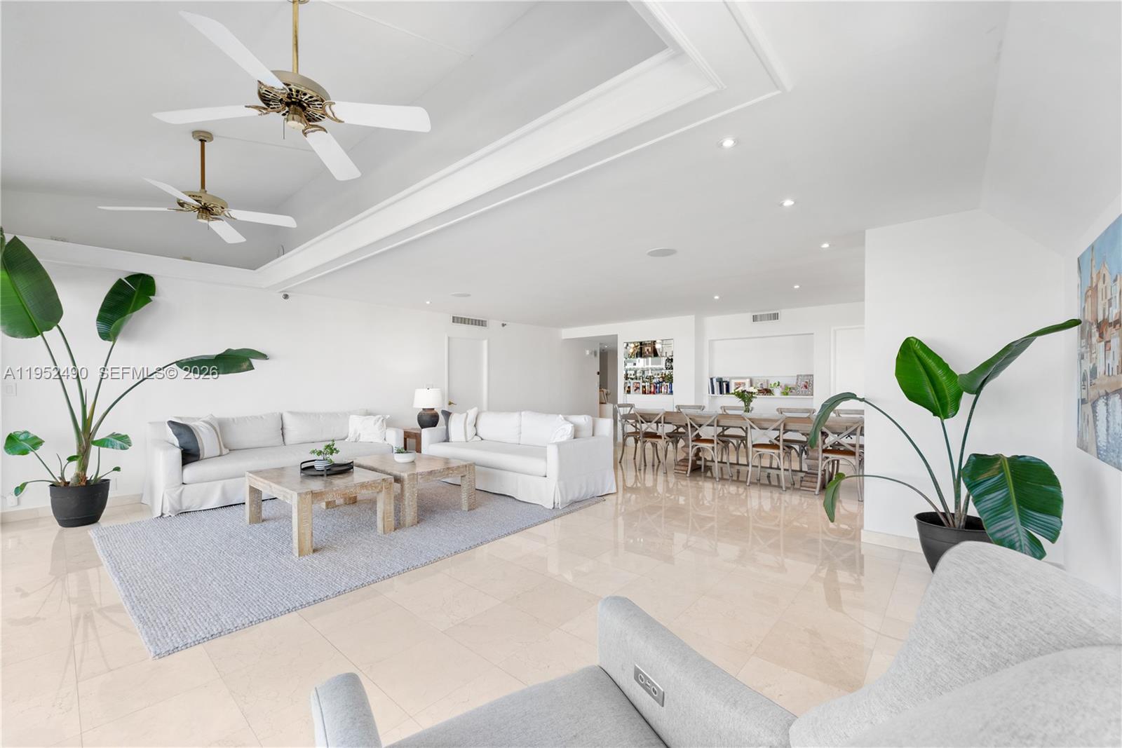 251 Crandon Blvd 806