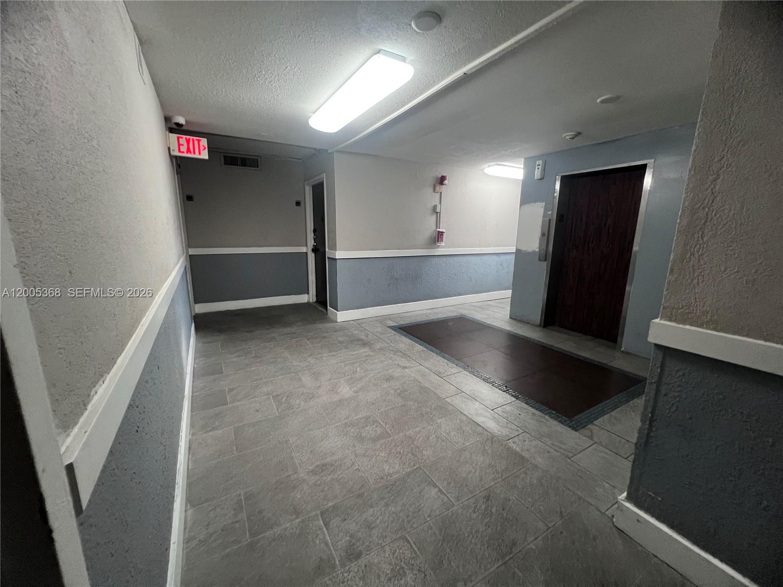 496 NW 165th St Rd D-414