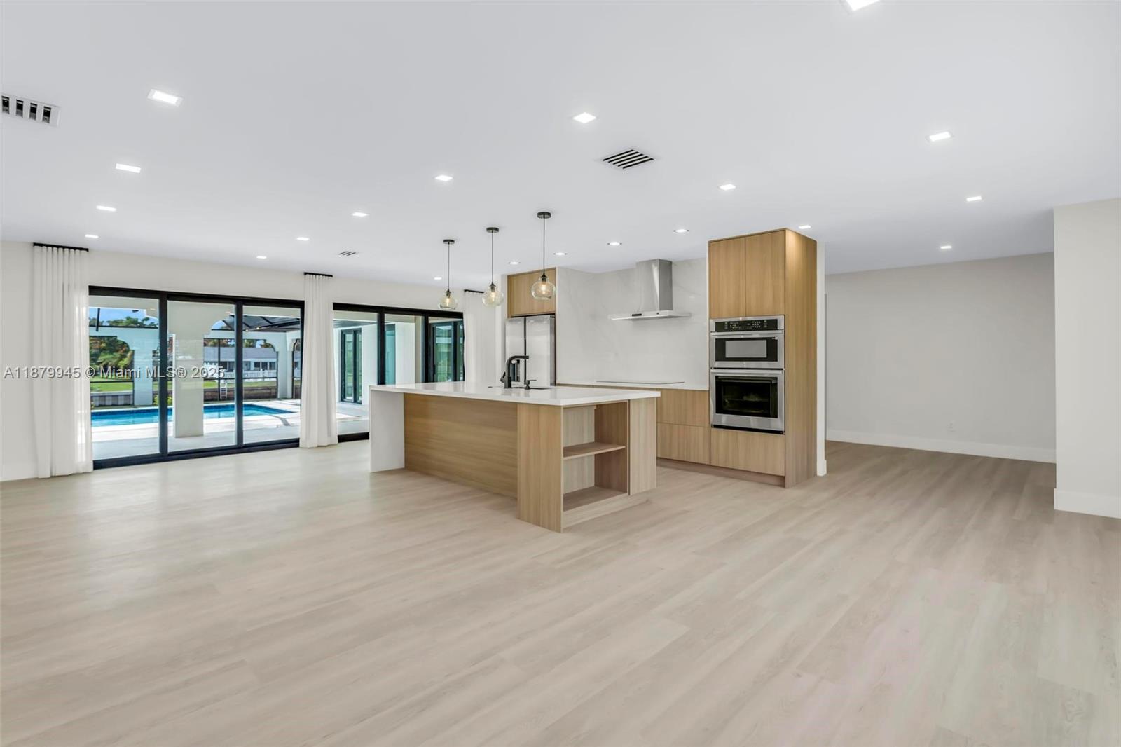 PORT CHARLOTTE SEC 43 - Residential Lease