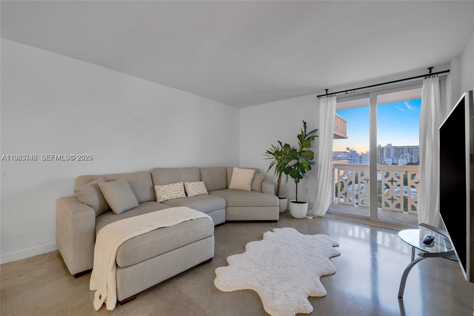 ADMIRAL TOWERS CONDO - Residential