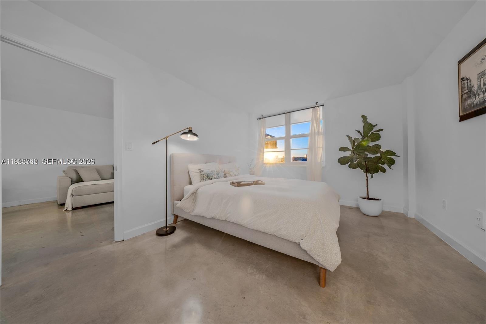 ADMIRAL TOWERS CONDO - Residential