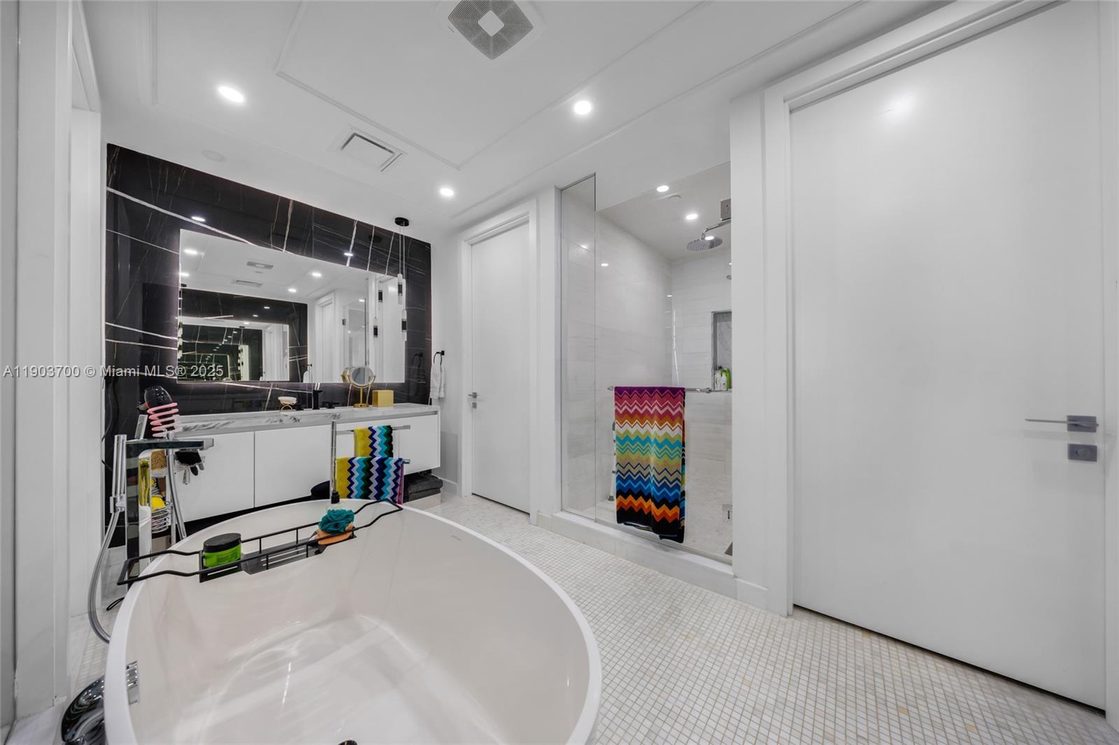 ESCOTTONIA PARK - Residential