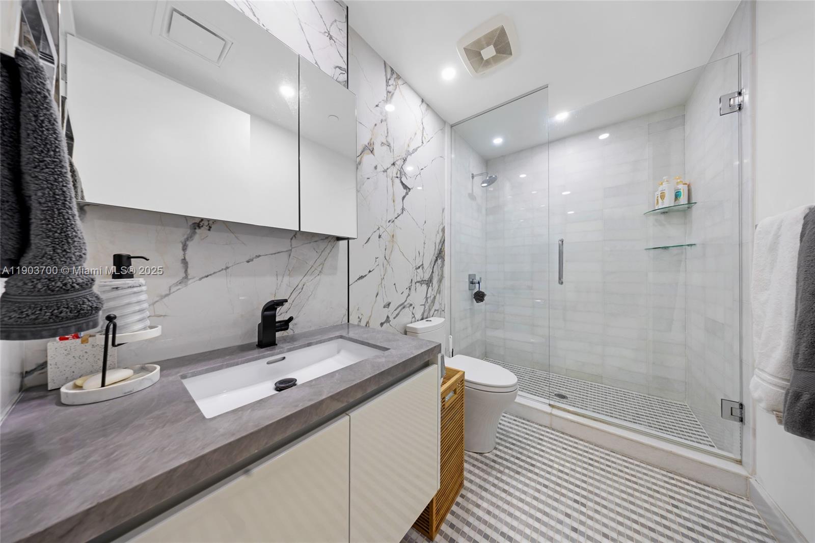 ESCOTTONIA PARK - Residential