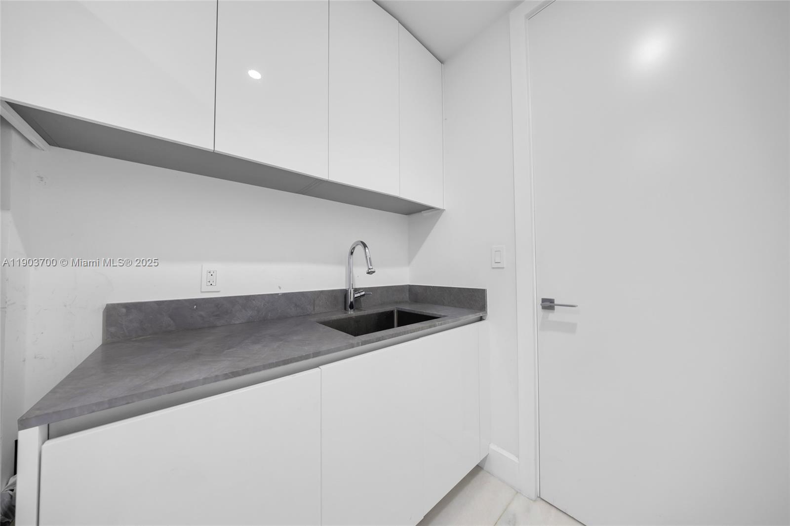 ESCOTTONIA PARK - Residential