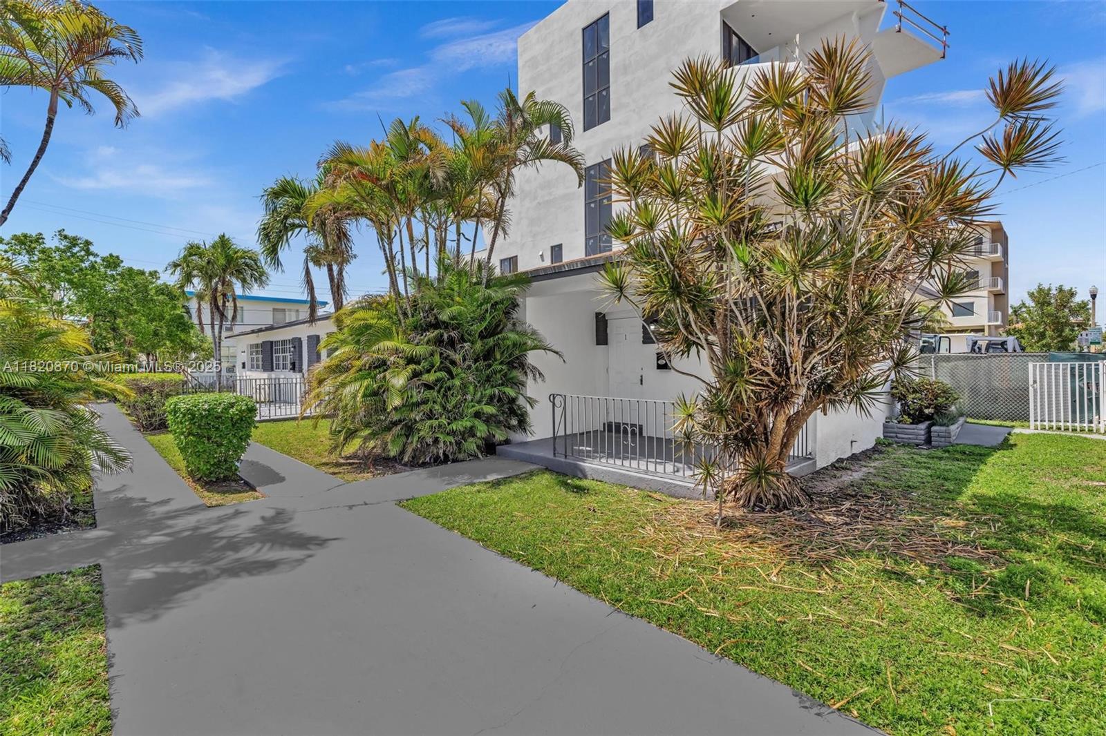 BISCAYNE BCH SUB - Residential Income