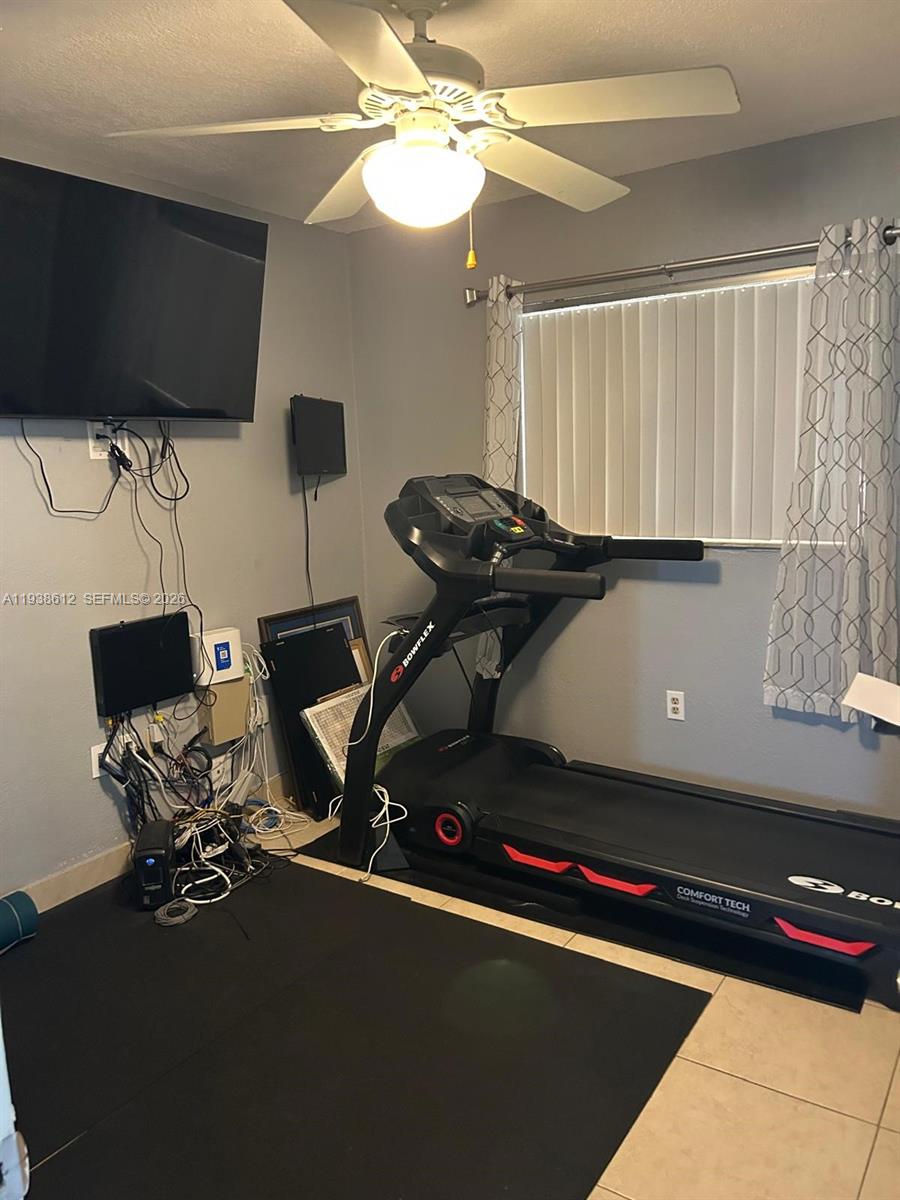 LAKEWOOD ESTS - Residential