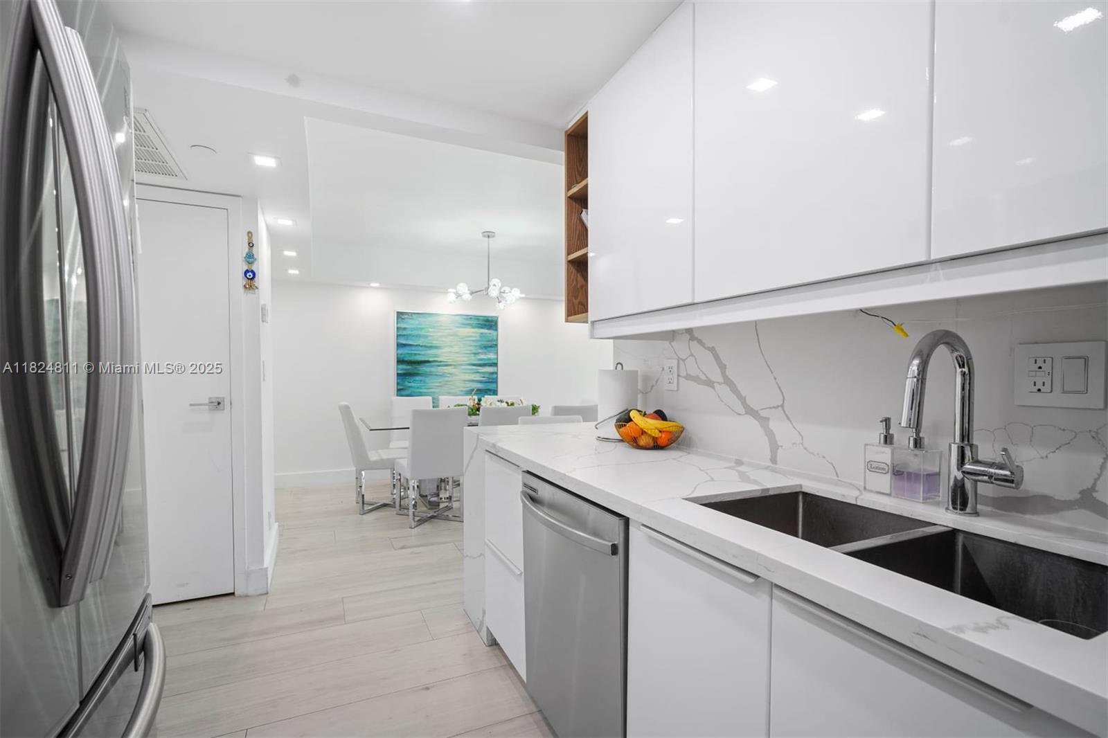 CORONADO CONDO- TOWER II - Residential