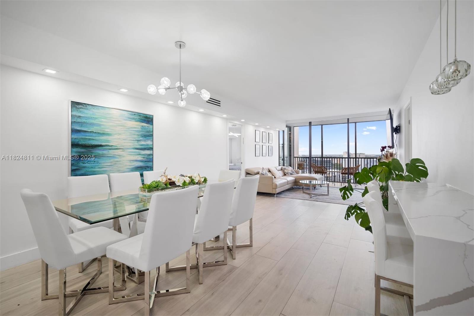 20301 W Country Club Dr 1822, Aventura, FL, 33180/$360,000 3 20301 W Country Club Dr 1822