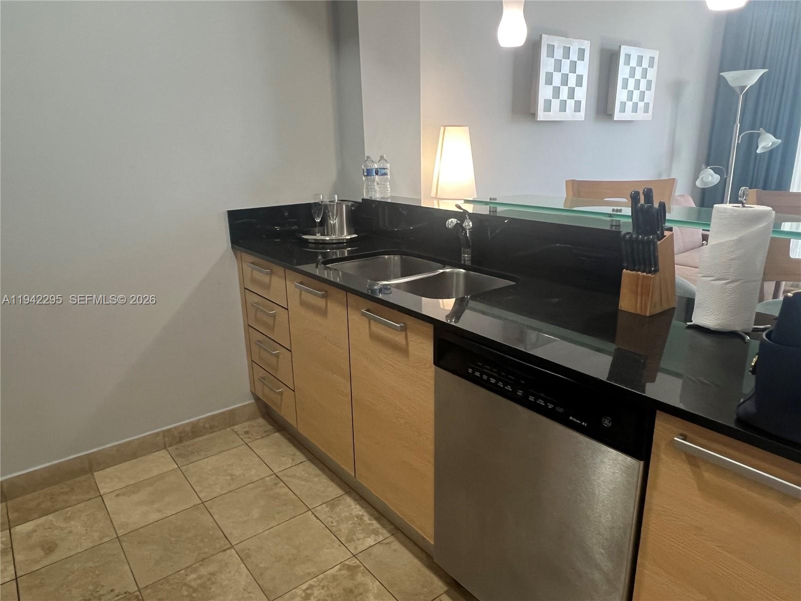 M RESORT RESIDENCES CONDO - Residential