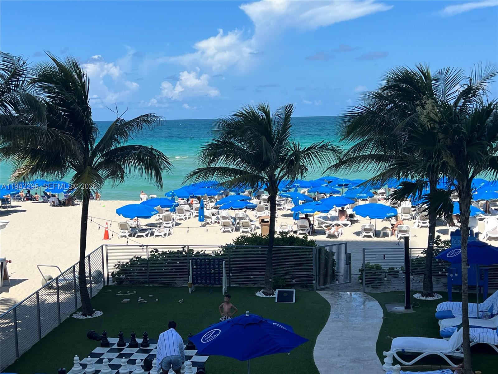 M RESORT RESIDENCES CONDO - Residential