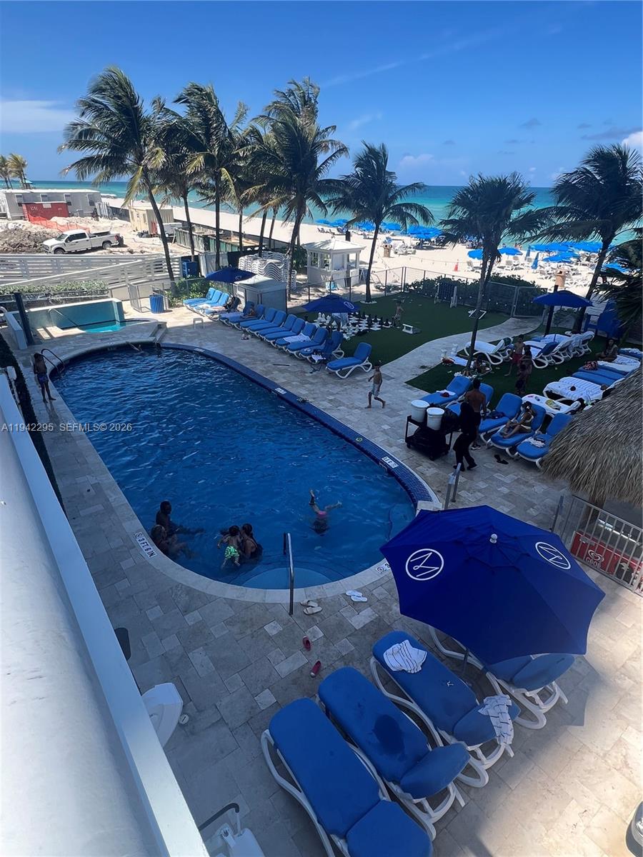 M RESORT RESIDENCES CONDO - Residential