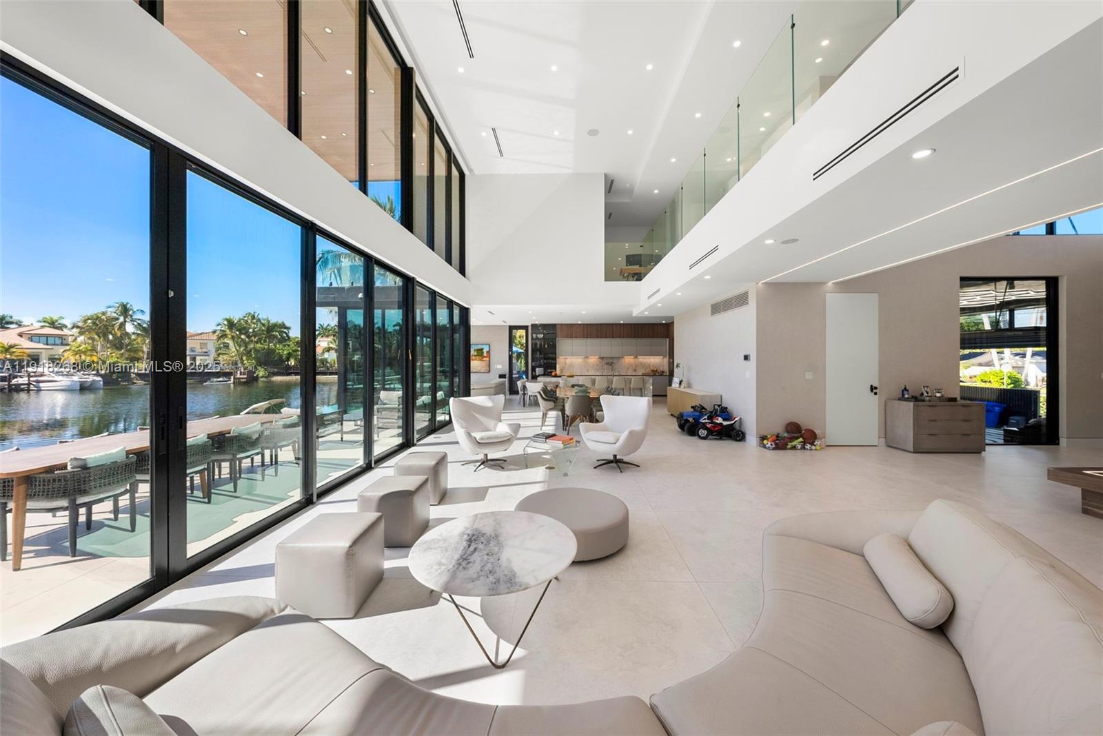 HOLLYWOOD GOLF ESTATES SE - Residential Lease