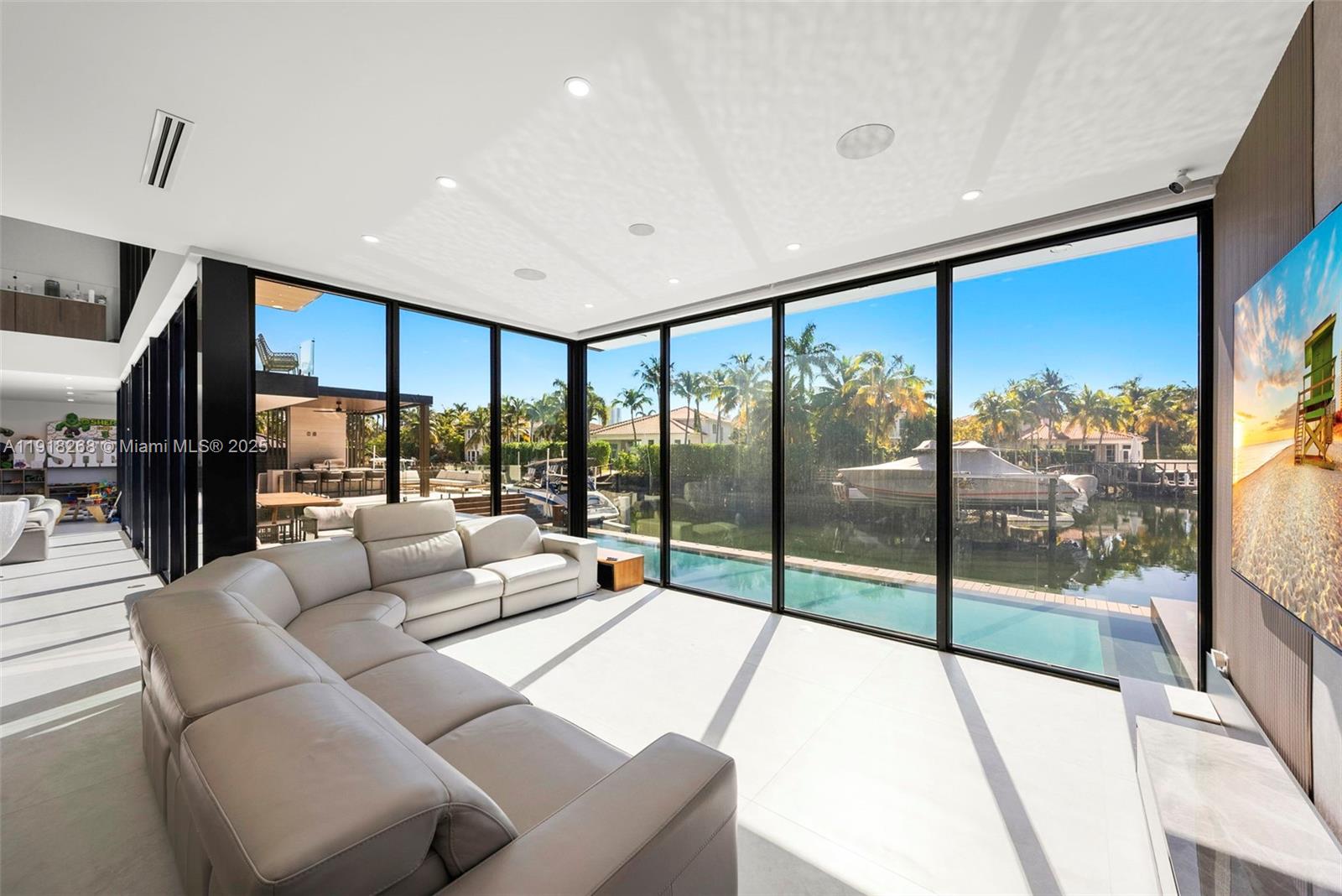 HOLLYWOOD GOLF ESTATES SE - Residential Lease