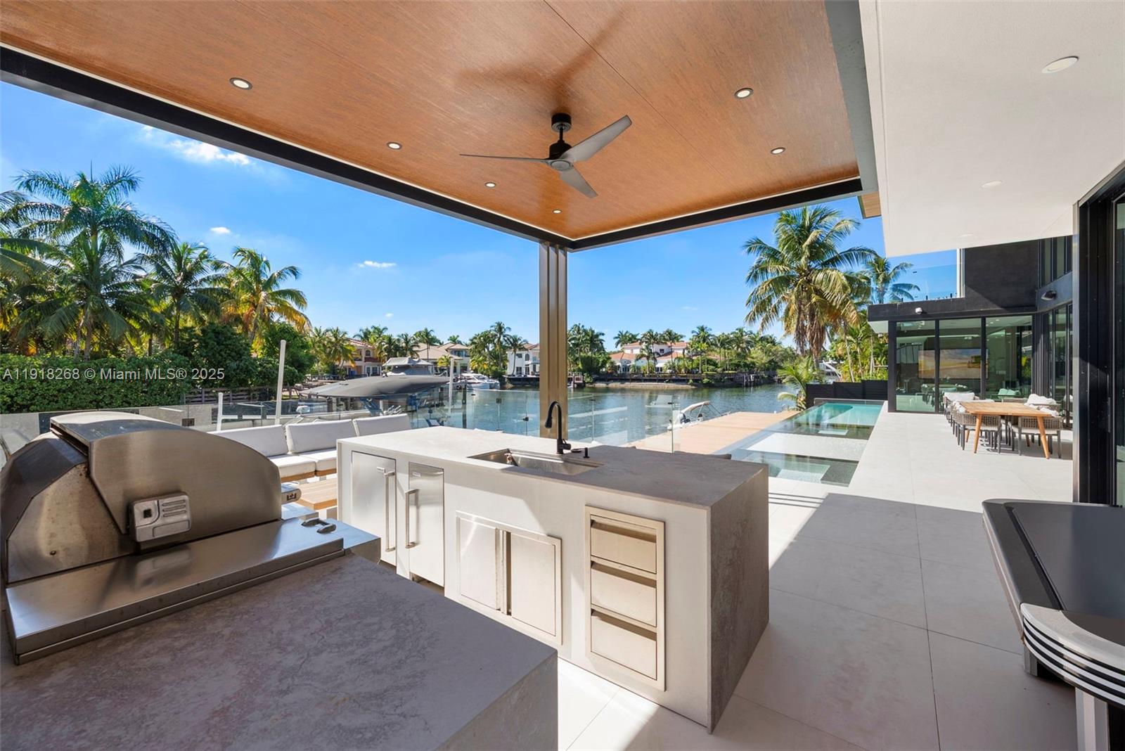 HOLLYWOOD GOLF ESTATES SE - Residential Lease