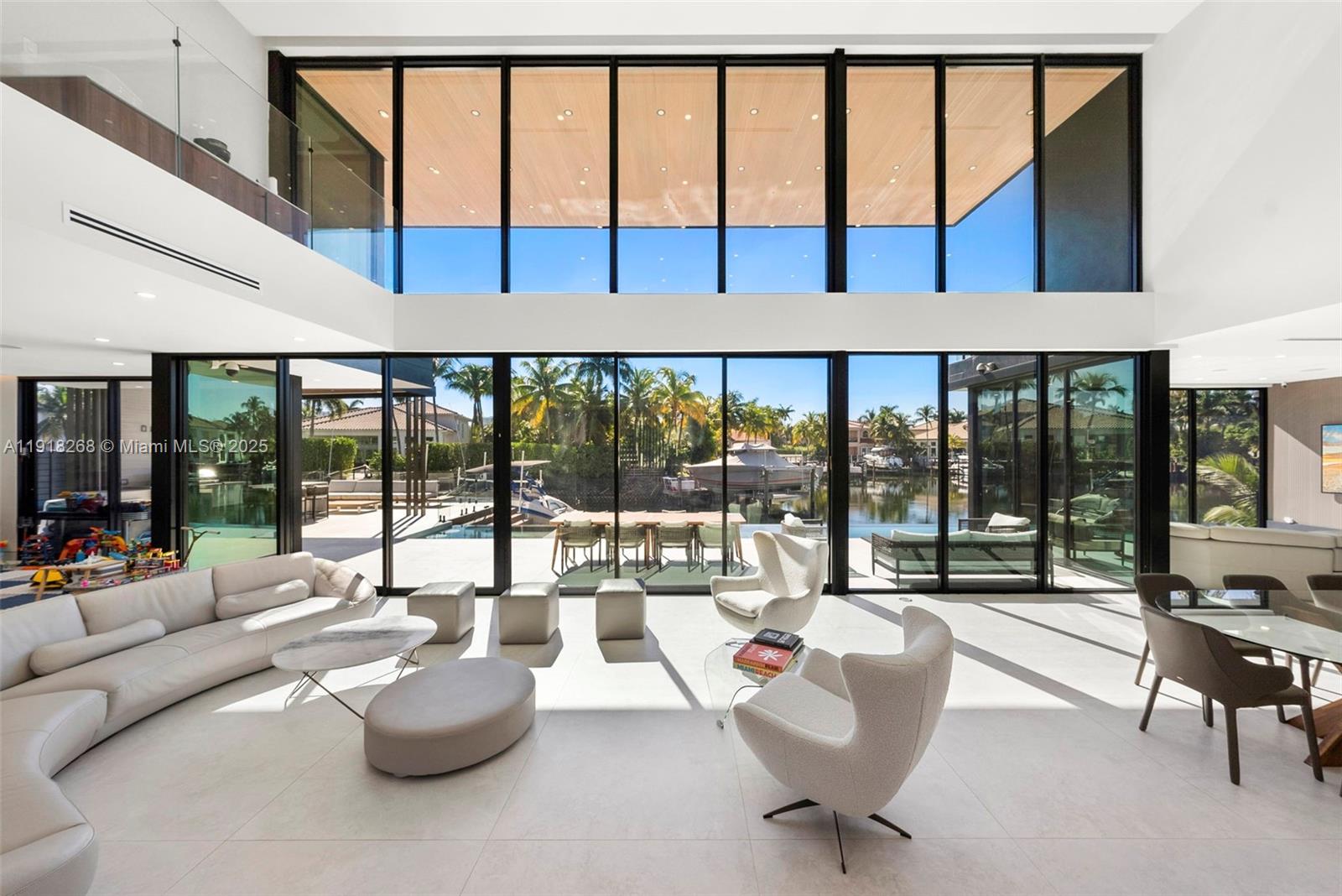 HOLLYWOOD GOLF ESTATES SE - Residential Lease