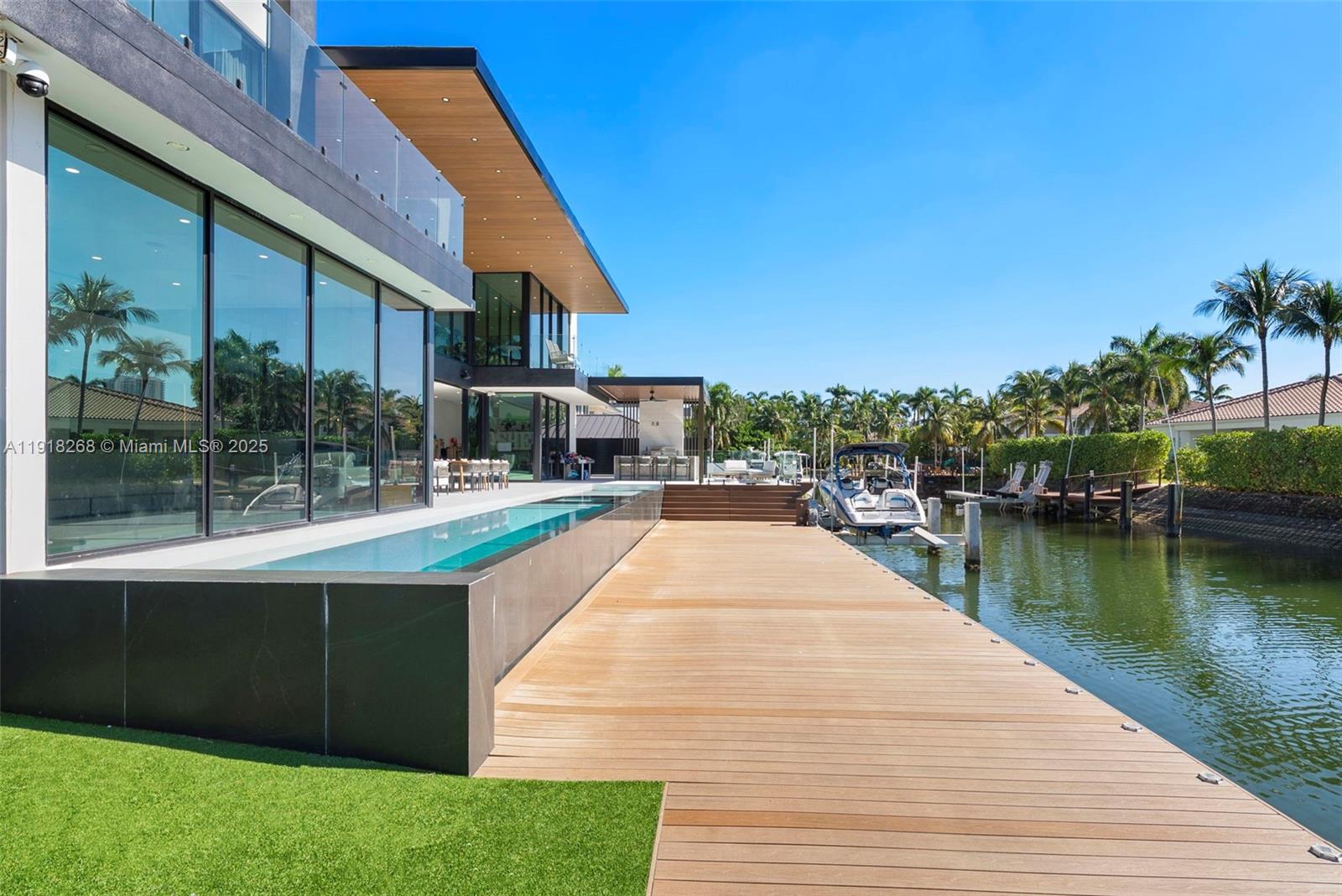 HOLLYWOOD GOLF ESTATES SE - Residential Lease