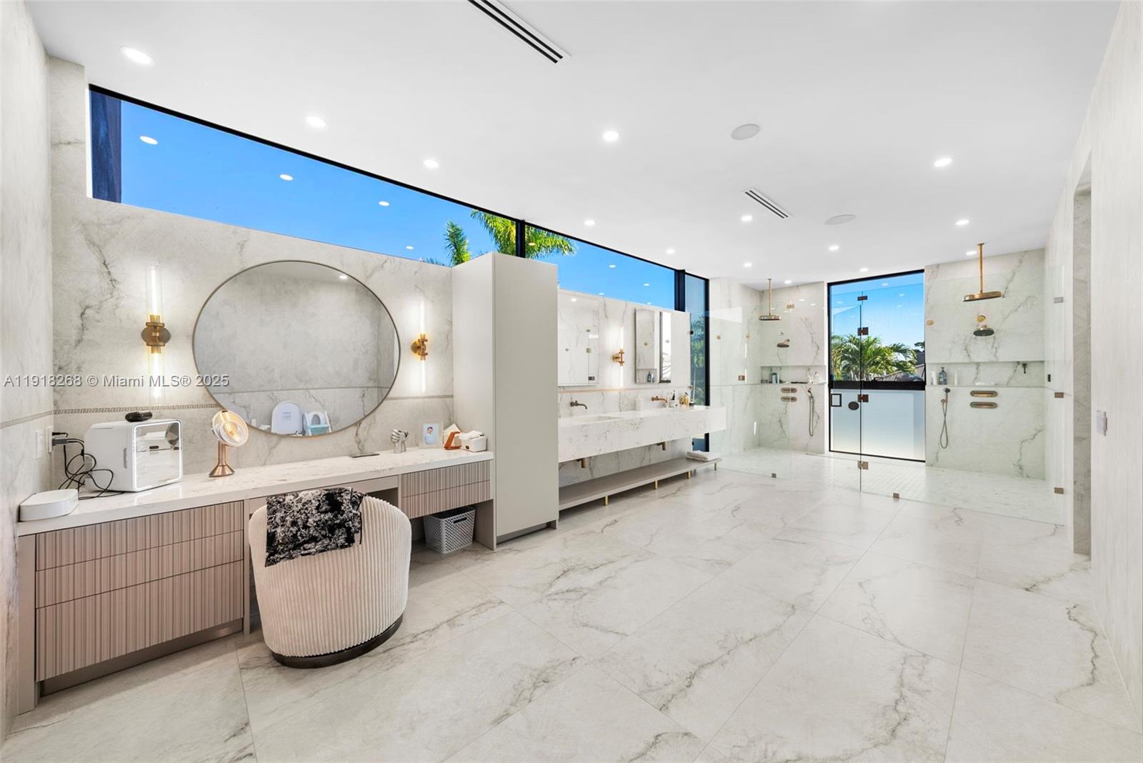 HOLLYWOOD GOLF ESTATES SE - Residential Lease