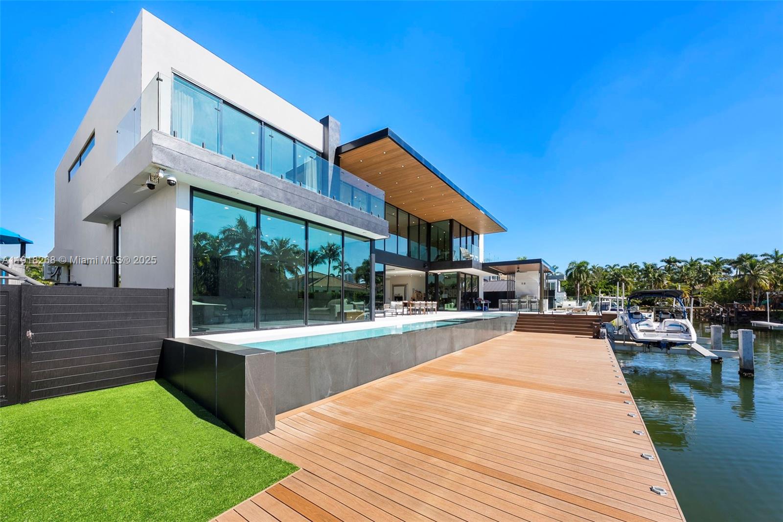 HOLLYWOOD GOLF ESTATES SE - Residential Lease