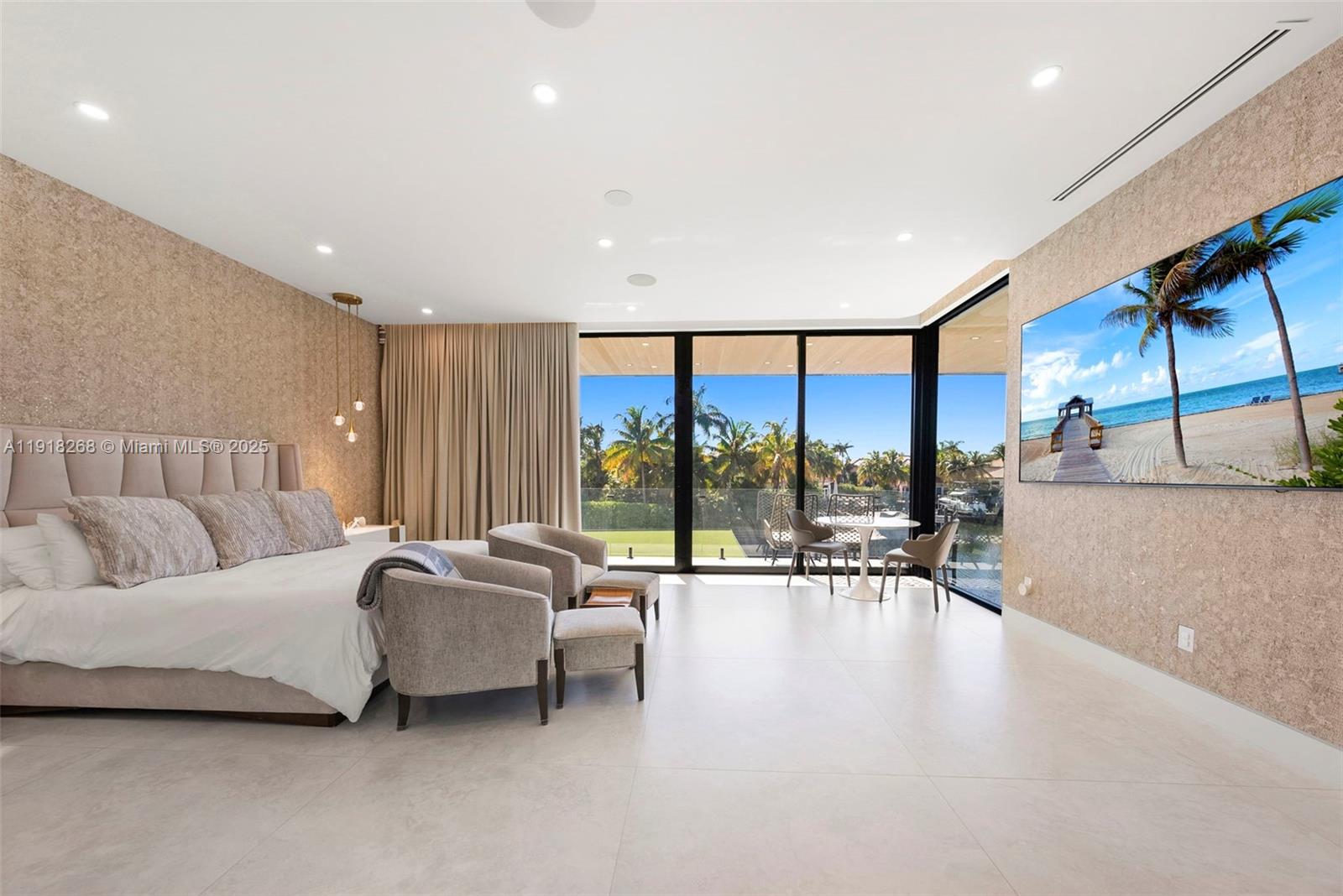 HOLLYWOOD GOLF ESTATES SE - Residential Lease