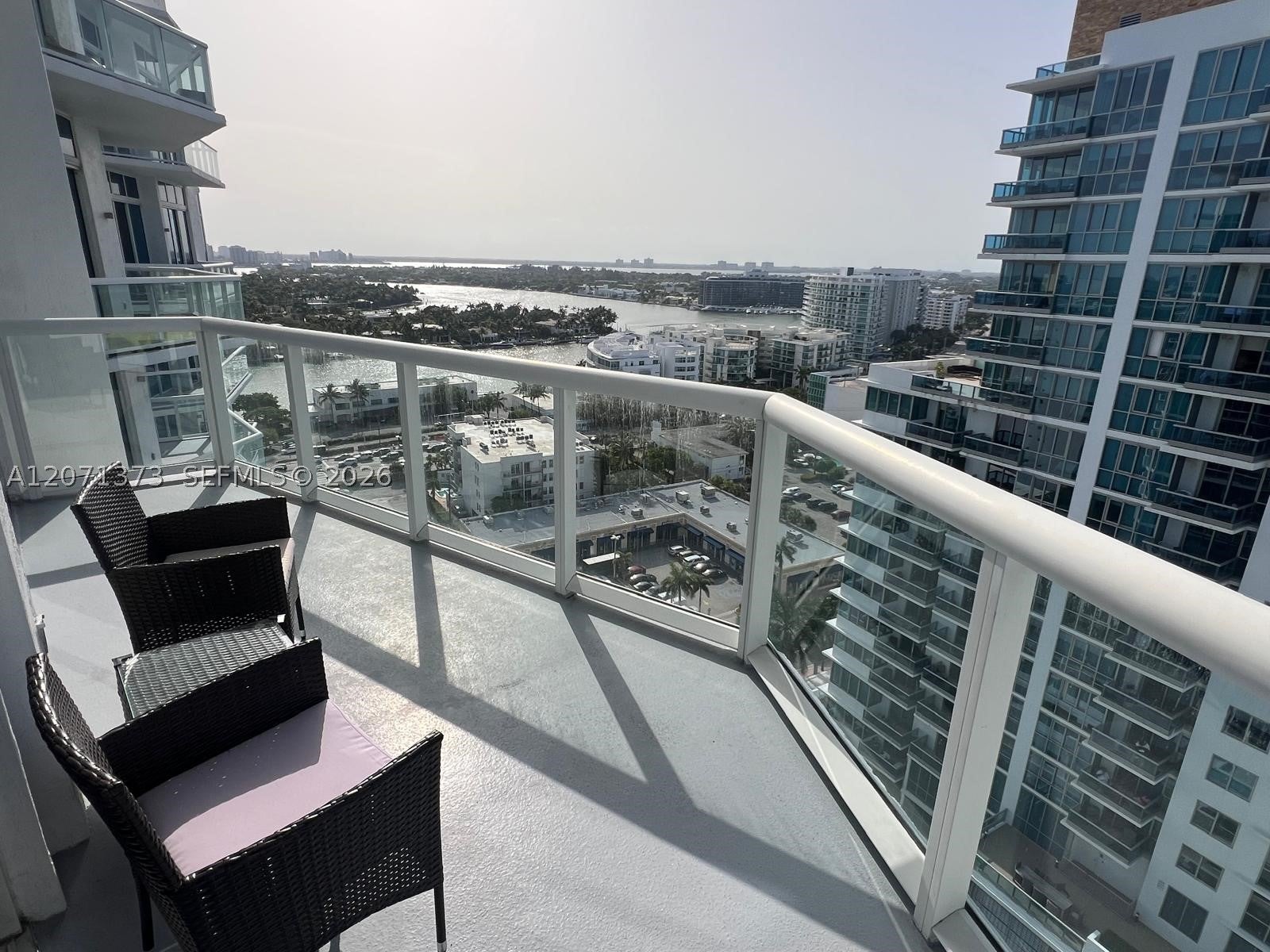 6515 Collins Ave 1801