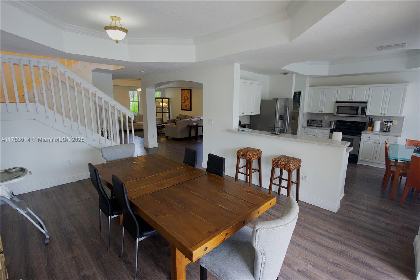 EGRET LAKES ESTATES SEC 3 - Residential Lease