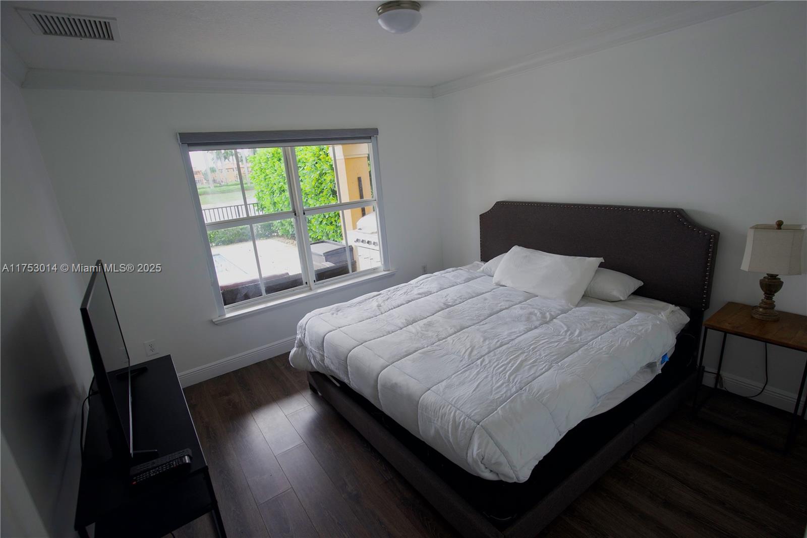 EGRET LAKES ESTATES SEC 3 - Residential Lease