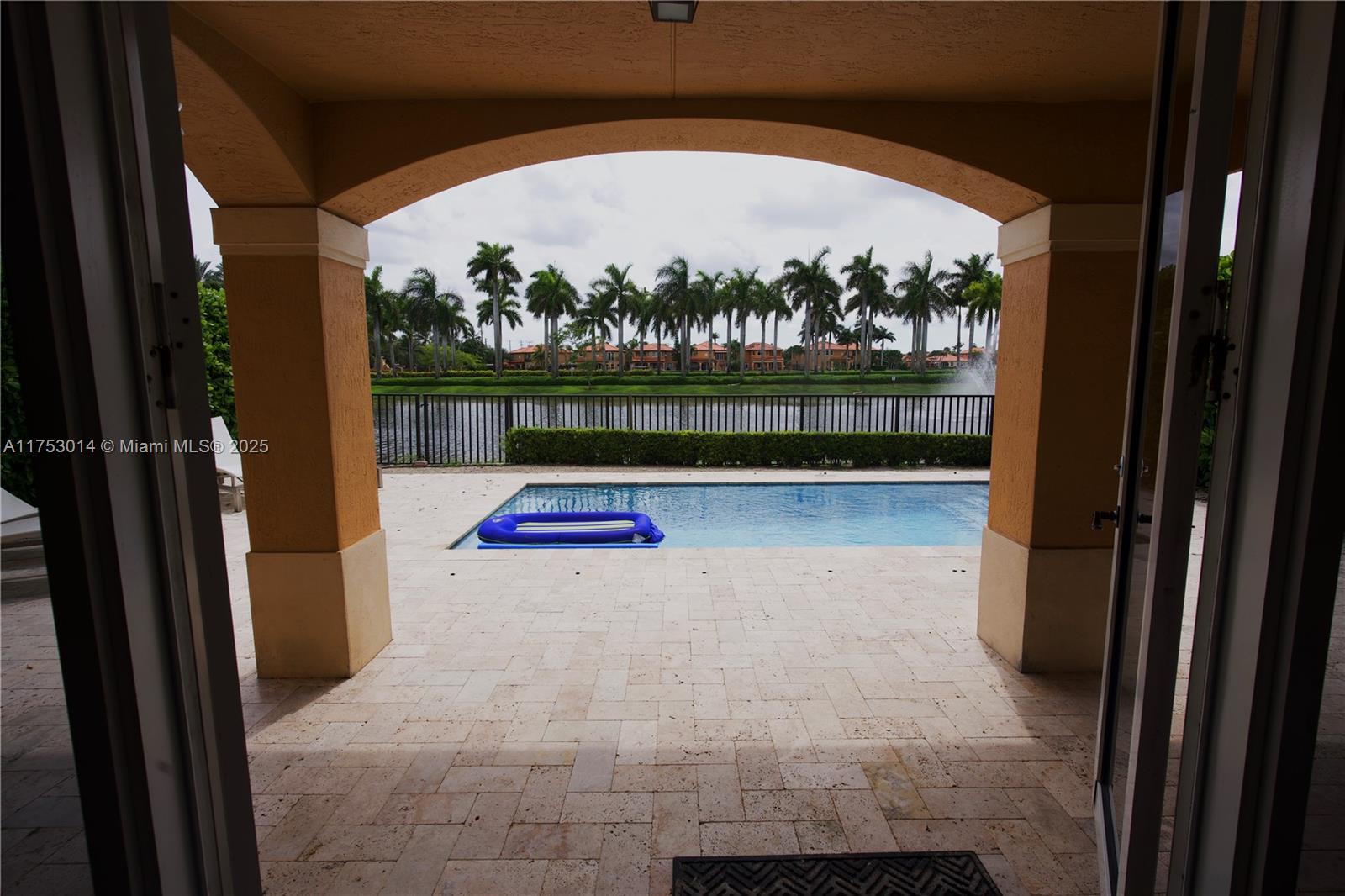 EGRET LAKES ESTATES SEC 3 - Residential Lease