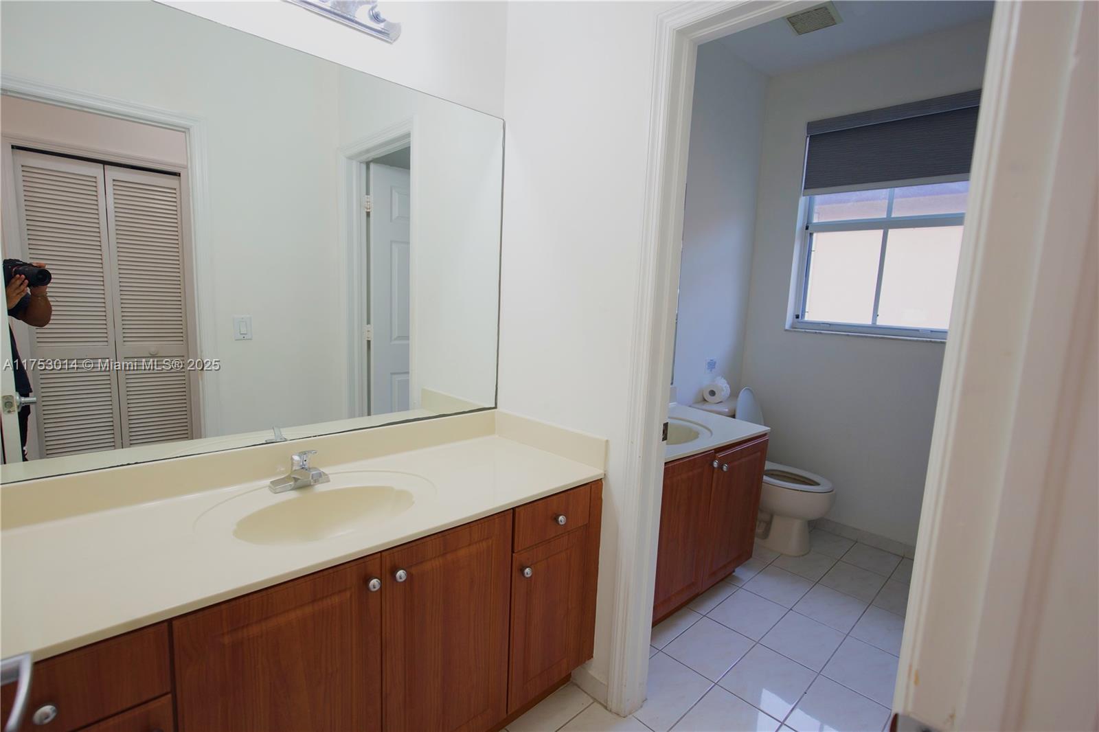 EGRET LAKES ESTATES SEC 3 - Residential Lease