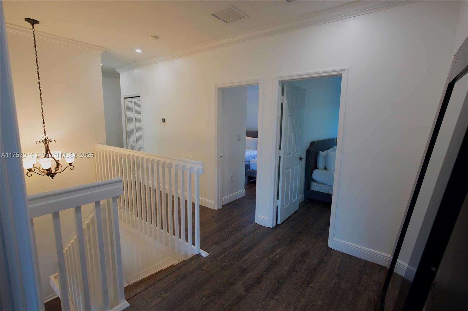 EGRET LAKES ESTATES SEC 3 - Residential Lease