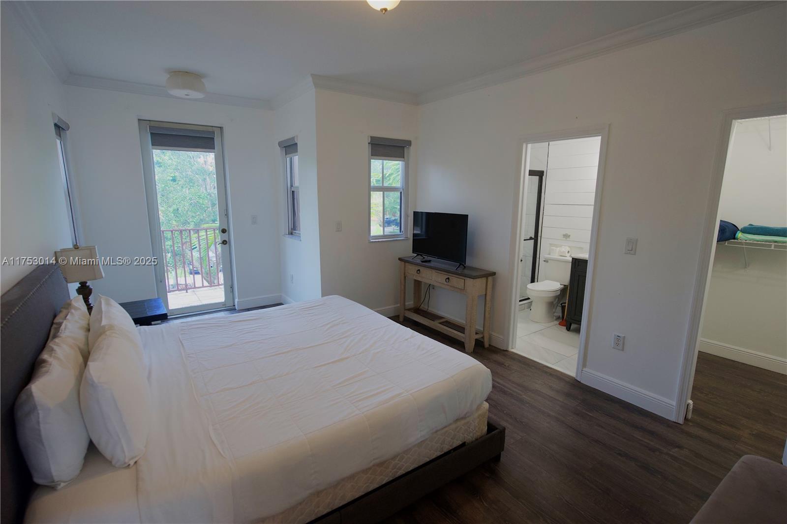 EGRET LAKES ESTATES SEC 3 - Residential Lease