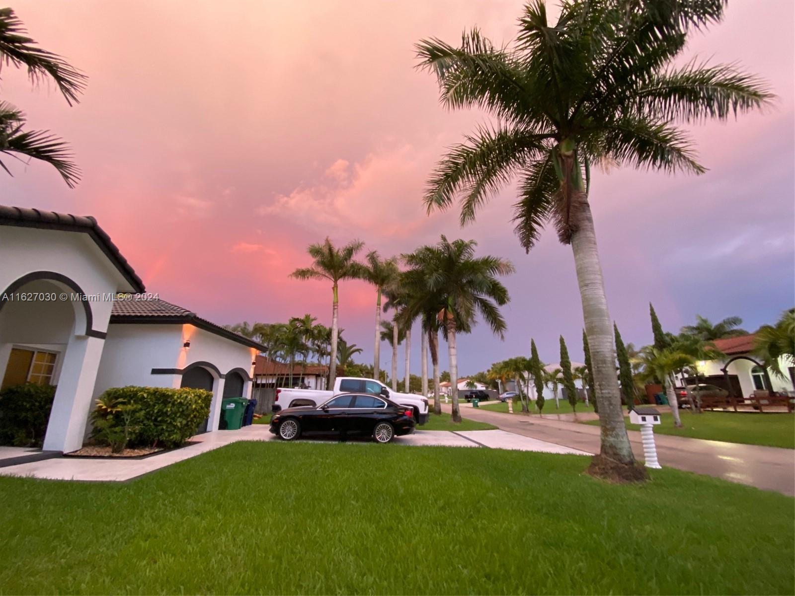 ESTATE MANSIONS - Residential