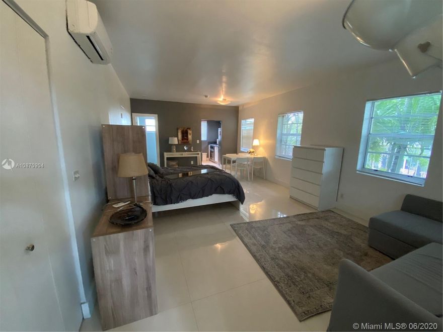 Large fully furnished studio located half a block from Lincoln Rd in South Beach. The property is a corner unit on the 2nd floor with plenty of light. Unit has been renovated with updated bathroom and kitchen w/SS appliances, gas cooktop, dishwasher, washer & dryer combo. Walking distance from Lincoln Rd, shops, restaurants and the Beach!