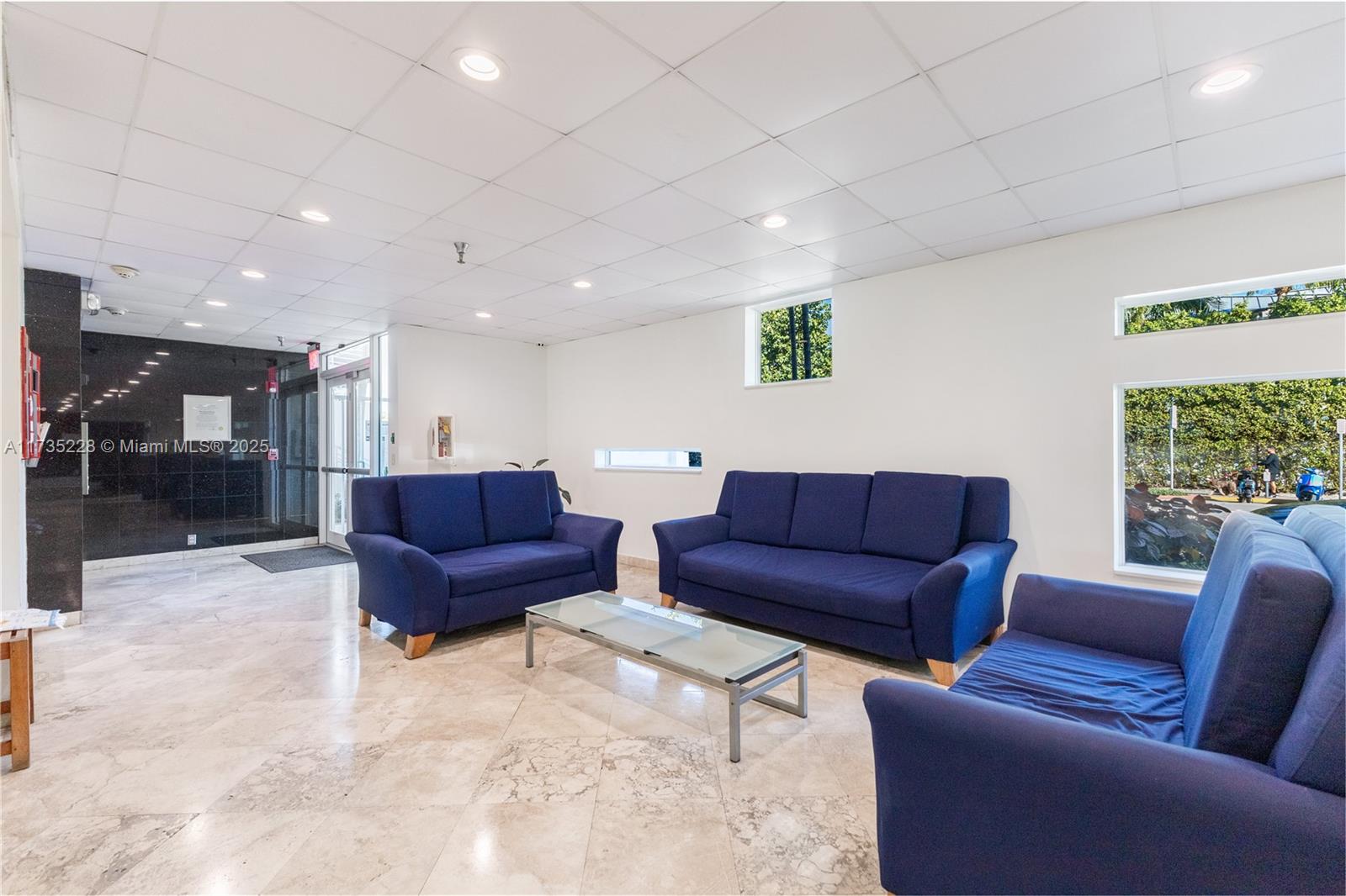 ROND POINT CONDO - Residential