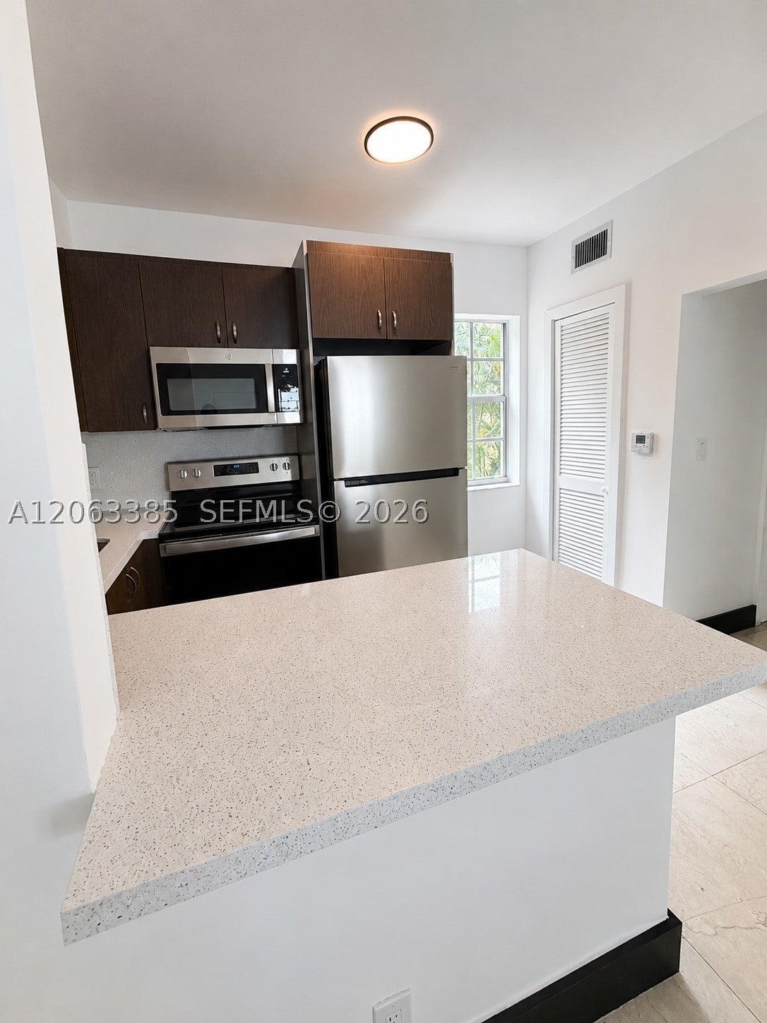 551 NE 62nd St 14
