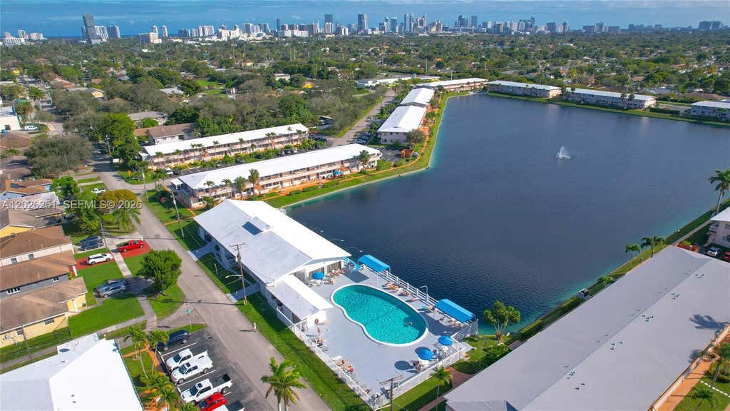Photo of 820 SW 11 Street #4B, Hallandale Beach, FL 33009 (MLS # A12026251)