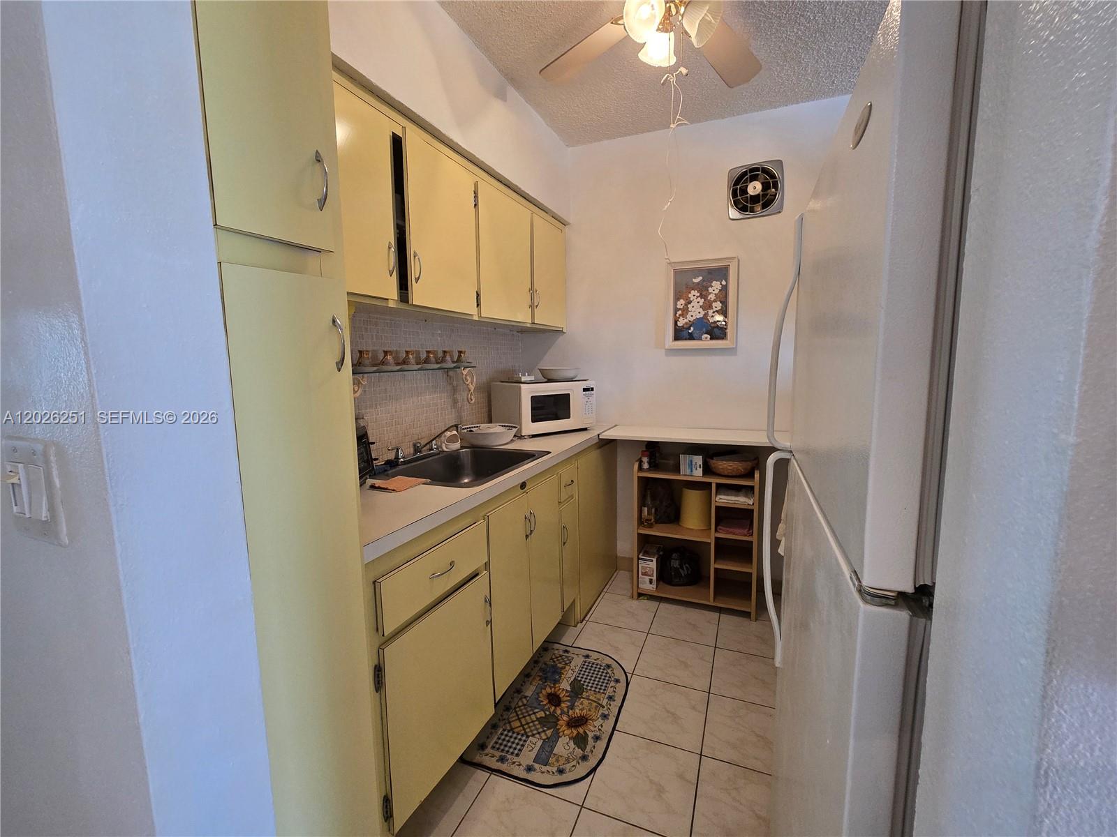 820 SW 11 Street 4B