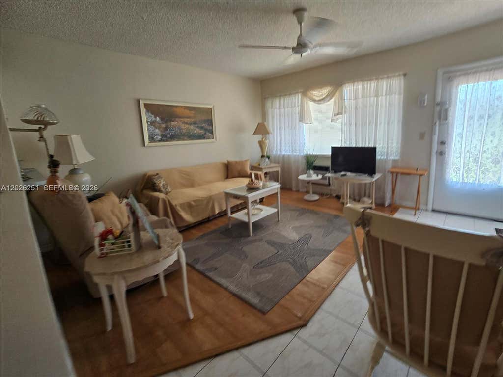 Photo of 820 SW 11 Street #4B, Hallandale Beach, FL 33009 (MLS # A12026251)