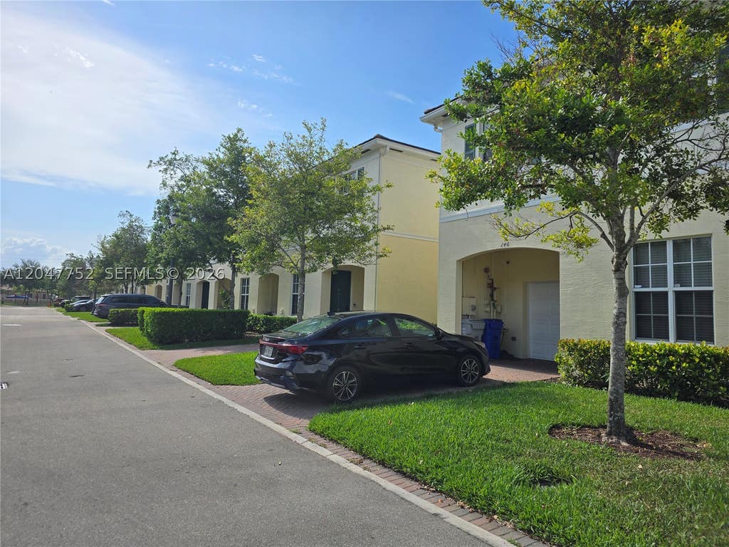 Photo of 146 SW 7th Ct, Pompano Beach, FL 33060 (MLS # A12047752)