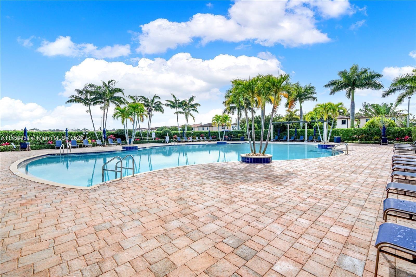 BELLAGIO VILLAS - Residential