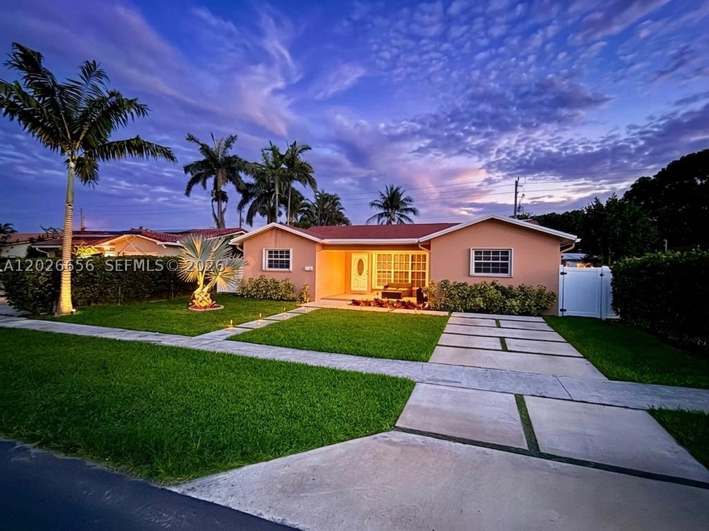 Photo of 206 SE 3rd Pl, Dania Beach, FL 33004 (MLS # A12026656)