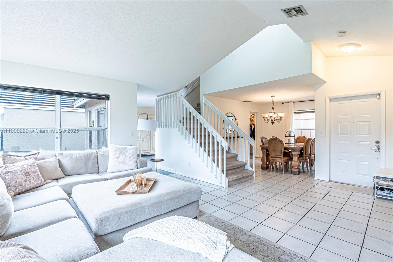 FOREST RIDGE CLUSTER HOME - Residential
