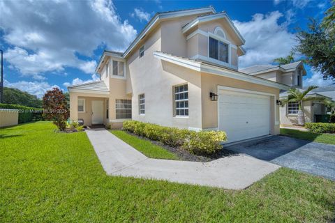 Photo of 2913 Myrtle Oak Cir, Davie, FL 33328 (MLS # A11890229)