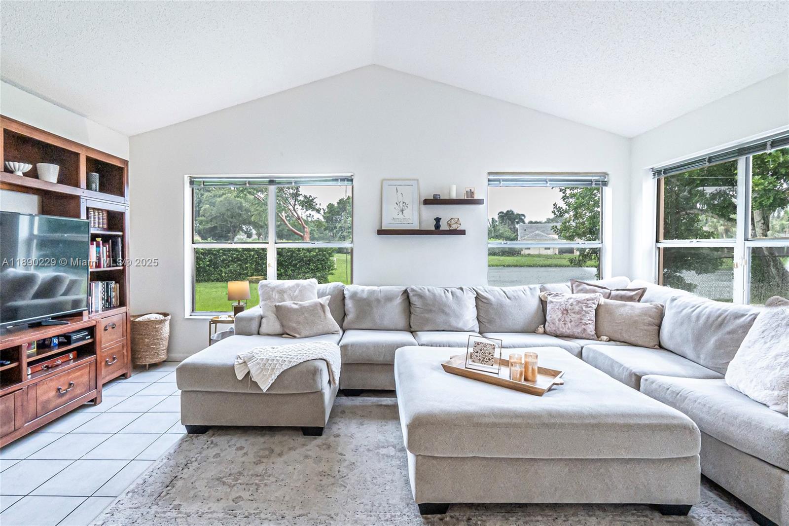 FOREST RIDGE CLUSTER HOME - Residential