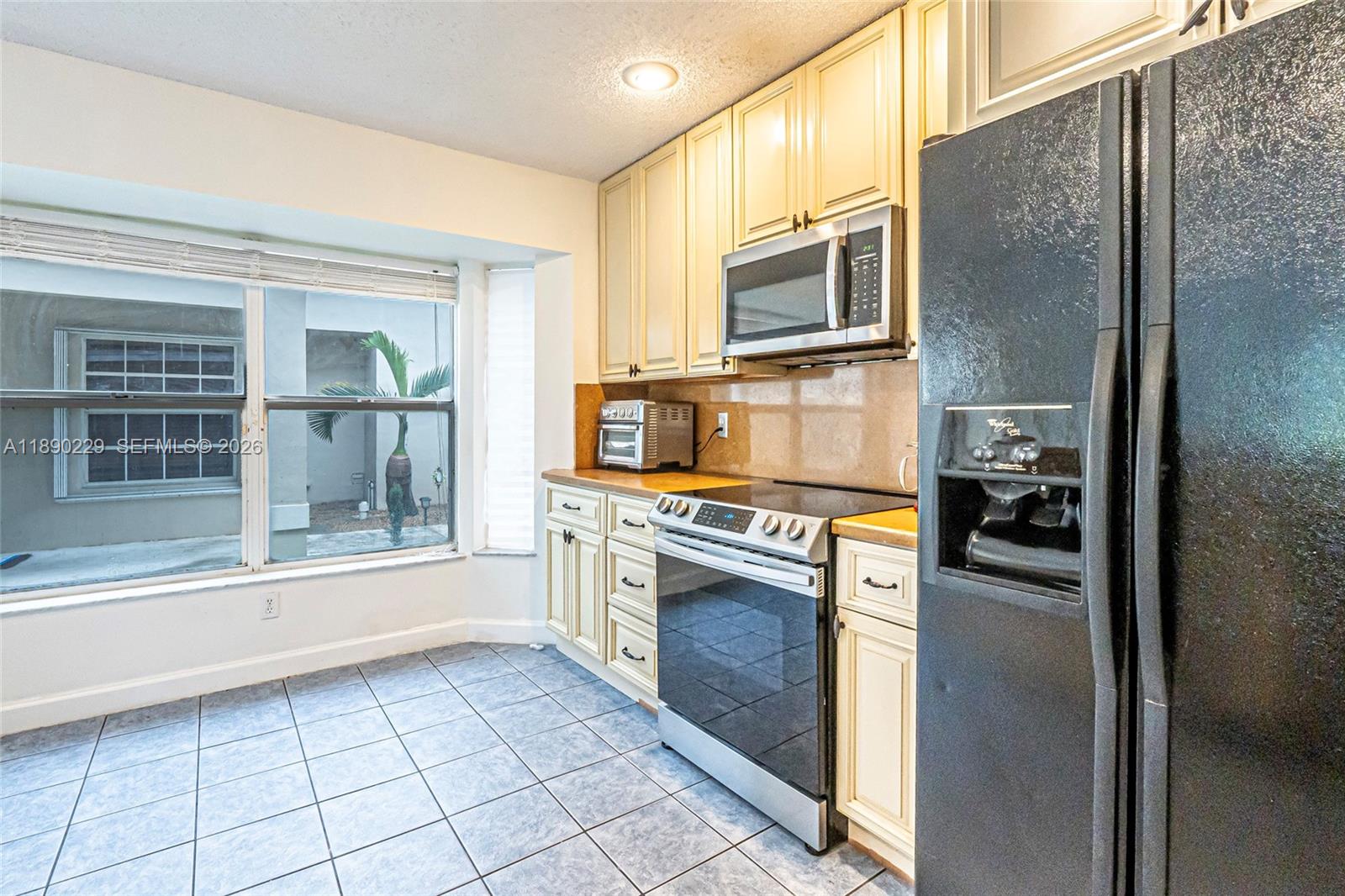 FOREST RIDGE CLUSTER HOME - Residential