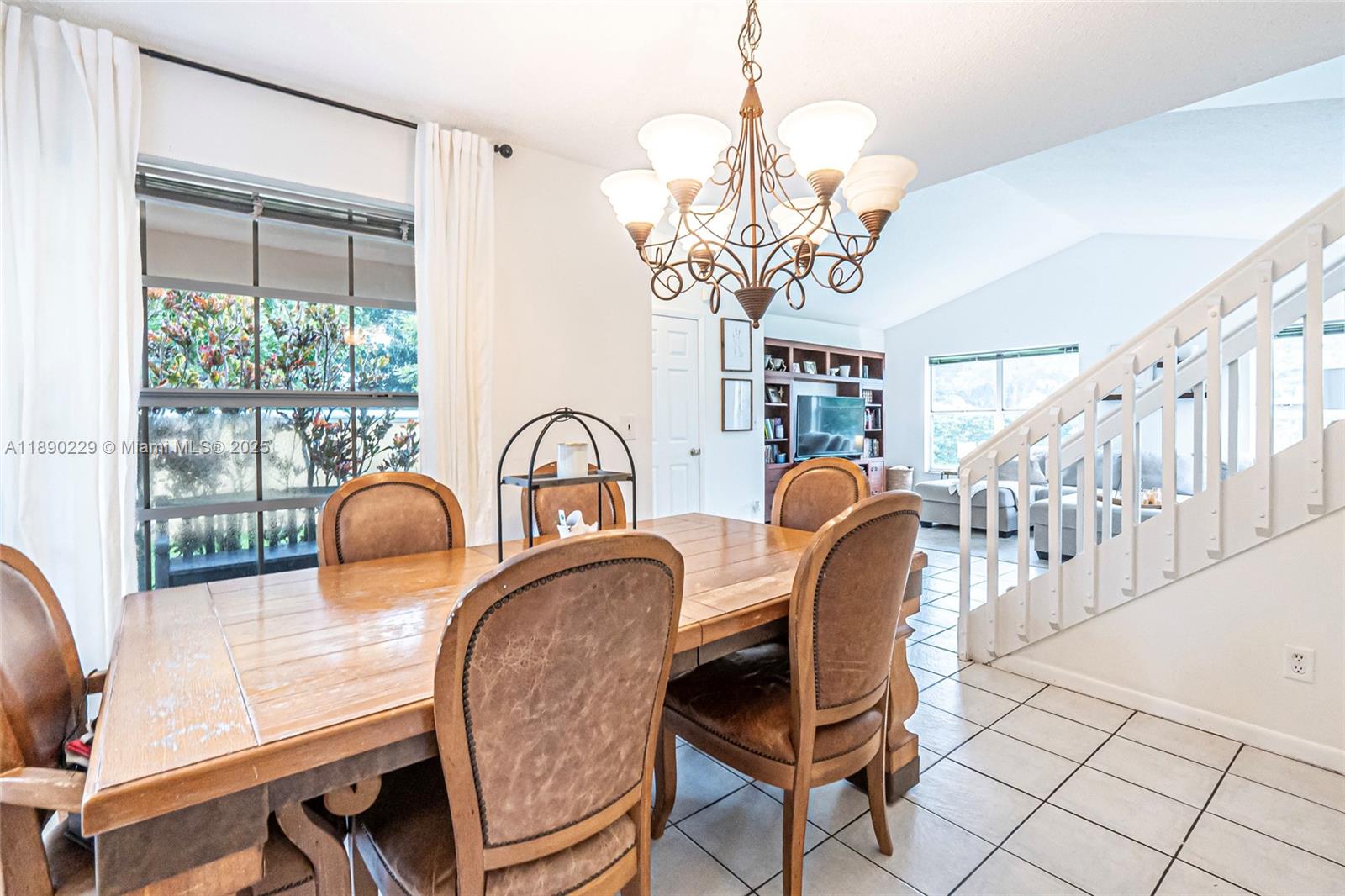 FOREST RIDGE CLUSTER HOME - Residential