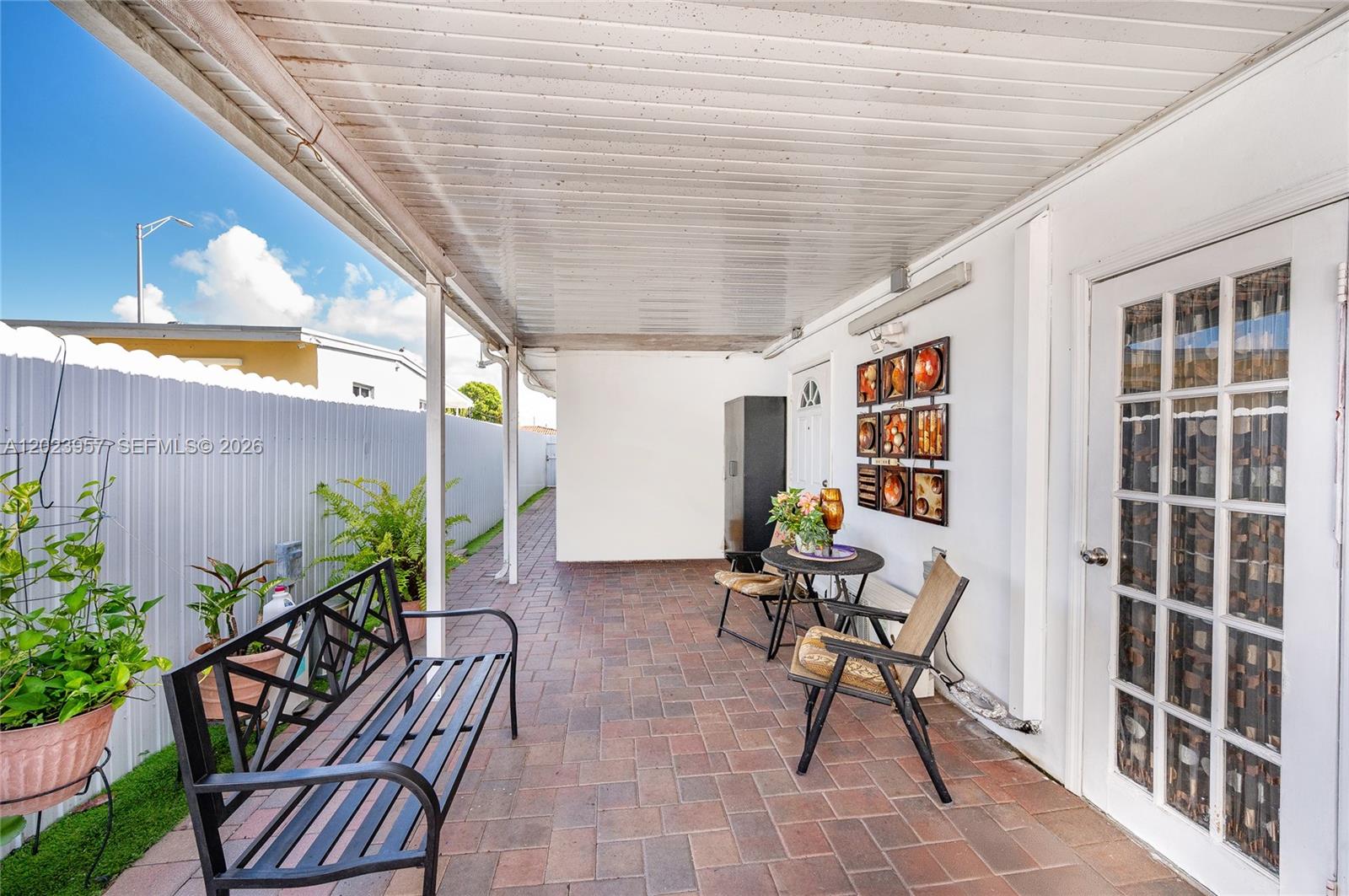 HIALEAH 9TH ADDN - Residential