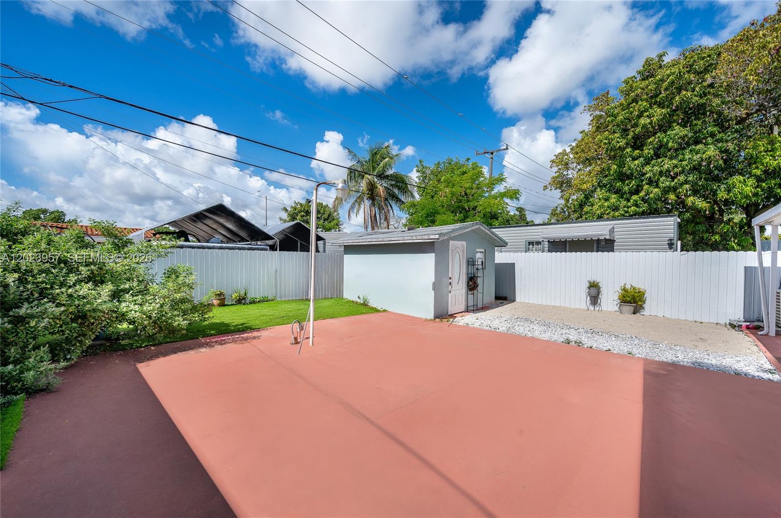 HIALEAH 9TH ADDN - Residential