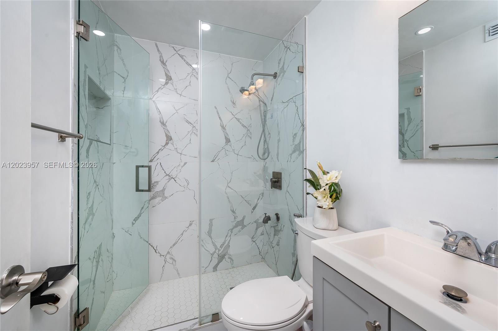 HIALEAH 9TH ADDN - Residential