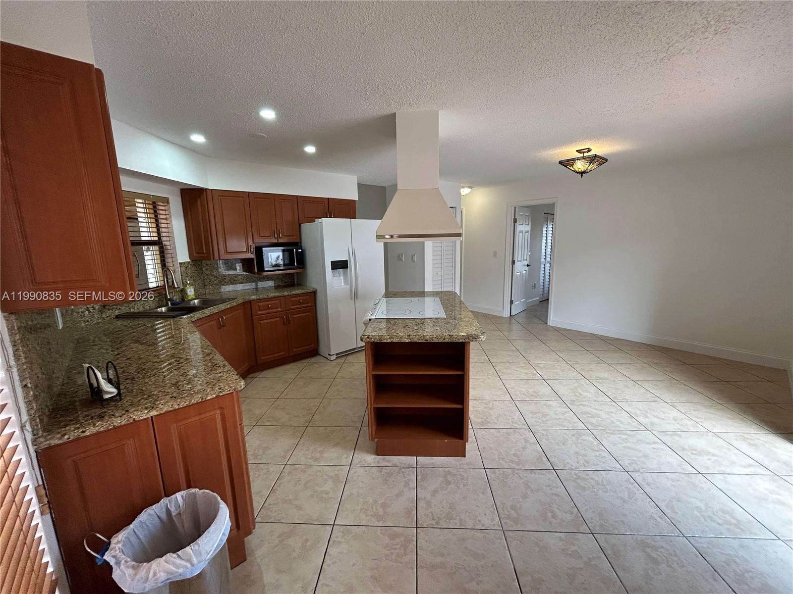 POINCIANA POINTE PHASE 1 - Residential Lease